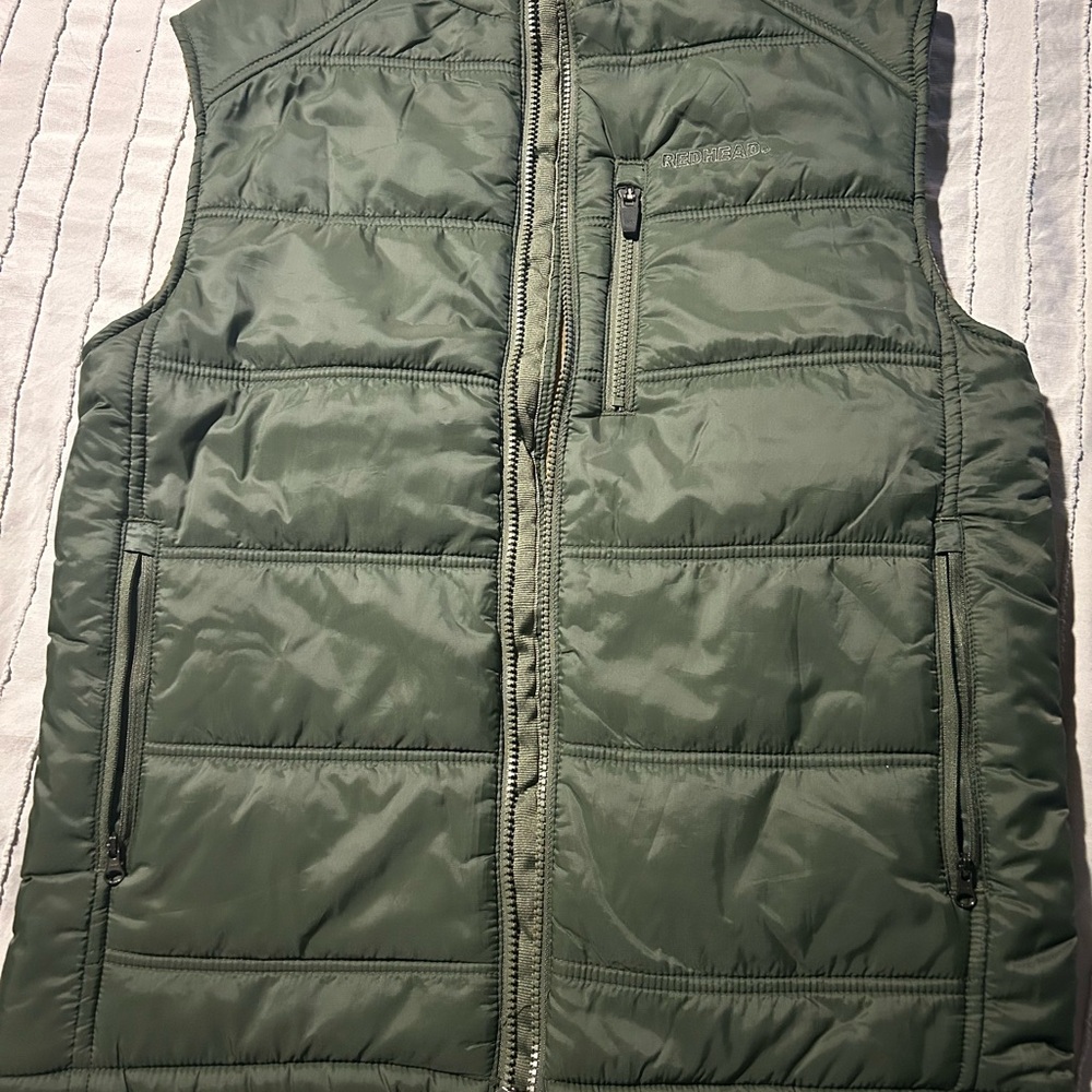 Redhead Brand Co Men's Green Puffer Vest - Picture 1 of 8